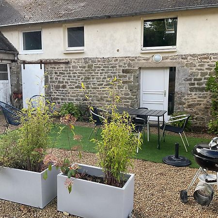 Maison Cosy Avec Exterieur Et Piscine Partagee Mespaul Exterior foto